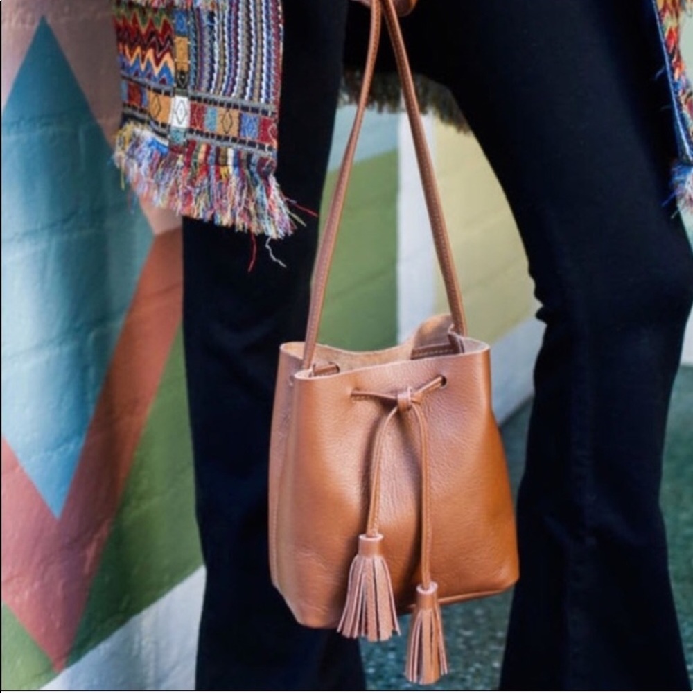NWOT leather cognac bucket Crossbody bag